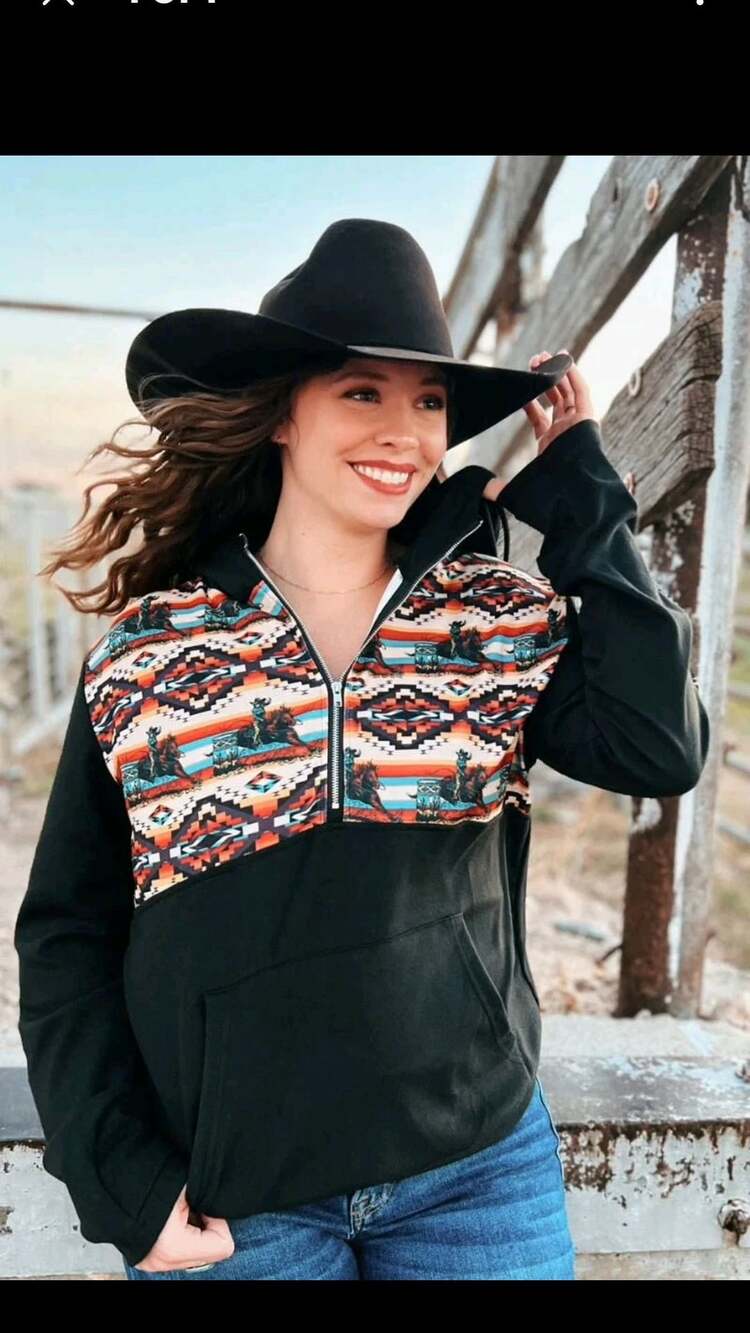 NWT Sterling Kreek "Turn and Burn" Aztec Print Quarter-Zip Hoodie